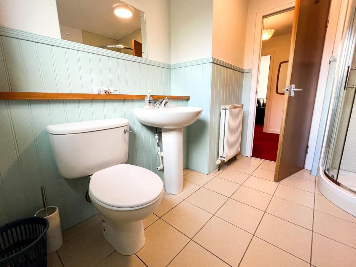 Anniesland Glasgow 1Bd Flat - Free Parking Exterior photo